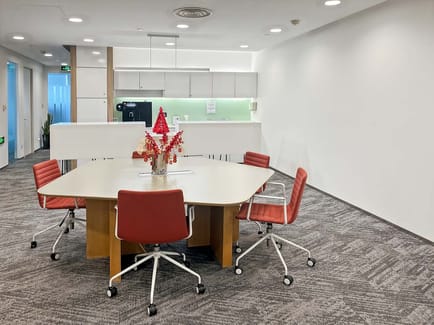 Image 9 of Regus - 28/F, Huaihai Plaza,No. 1045 Middle Huihai Road,Xuhui District