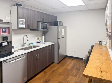 Image 6 of Hq - 15620 Manchester Road,2nd Floor