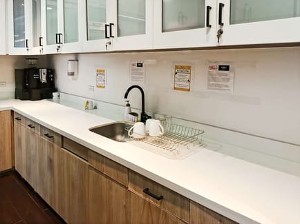 Image 14 of Regus - Torre Proteccion, Cra 43 a #1-50,Torre 1, 06th Floor, oficina 652