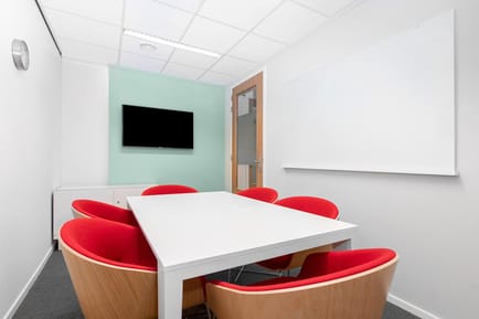 Image 3 of Regus - Stationsplein 19-W,Perron 2- A