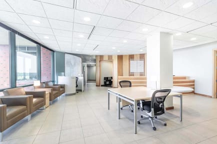 Image 5 of Regus - 2810 Crossroads Drive,Suite 4000