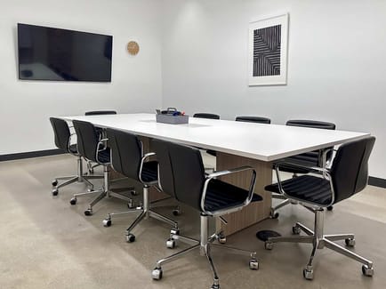 Image 3 of Regus - 372 24th St,Suite 410