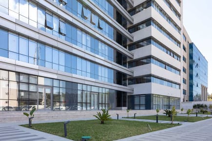 Image 1 of Regus - Immeuble New Tower, Boulevard de La Terre,Centre Urbain Nord