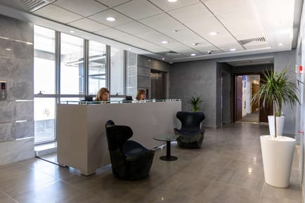Image 3 of Regus - Immeuble New Tower, Boulevard de La Terre,Centre Urbain Nord
