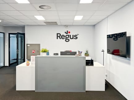 Image 2 of Regus - Robotnicza 42A