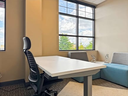 Image 8 of Regus - 11670 Fountains Drive Arbor Lakes,Suite 200