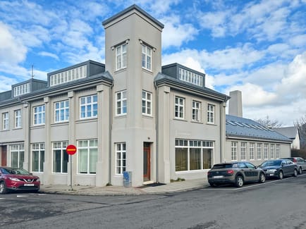 Image 16 of Spaces - Braedraborgarstigur 16