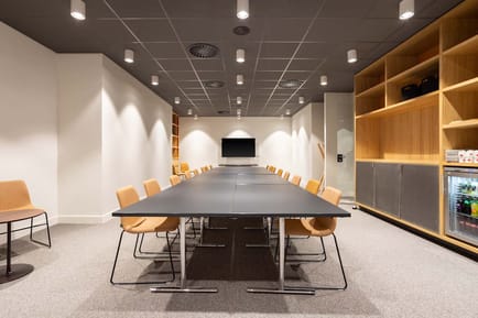 Image 3 of Spaces - Terminal 1,Evert van de Beekstraat 202