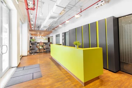 Image 2 of Regus - Units 96-102 Piazza Level,QQ05A, Qanat Quartier, The Pearl,301588