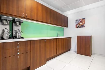 Image 6 of Regus - 5 Place de la Pyramide,Tour Ariane