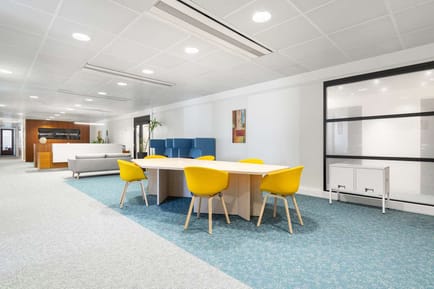 Image 8 of Regus - 5 Place de la Pyramide,Tour Ariane