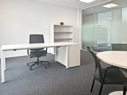 Image 4 of Regus - 11 Rue Paul Dubrule