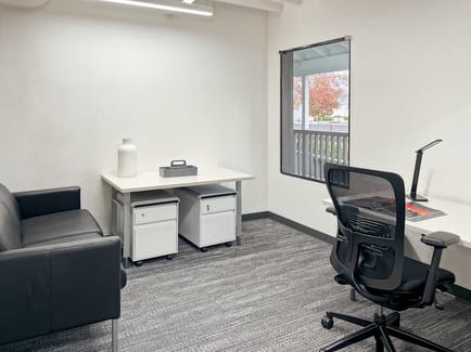 Image 7 of Regus - 307 Orchard City Drive,1st Floor