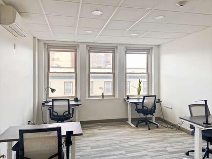 Image 10 of Regus - 1087 Elm Street,2nd, 3rd floor