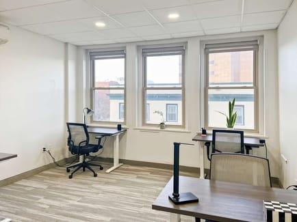 Image 13 of Regus - 1087 Elm Street,2nd, 3rd floor