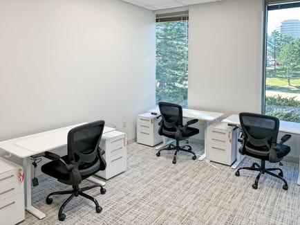 Image 4 of Regus - 8450 E Crescent Pkwy,Suite 100