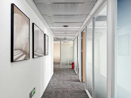 Image 2 of Hq - 14th floor of the building at 193 meters east of the intersection of Xingfu Road and Gaoxin Road,Yuetang District