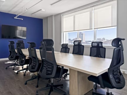 Image 3 of Regus - 236 Saint George St,4th Floor