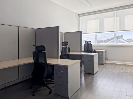 Image 8 of Regus - 236 Saint George St,4th Floor