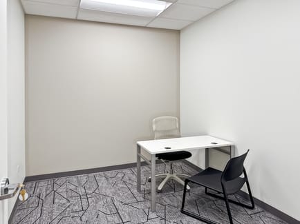 Image 4 of Regus - 2828 N Clark St,3rd Floor