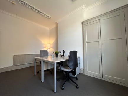 Image 3 of Point of Difference - The Manse - 44 South Bar St, 0X16 - Banbury