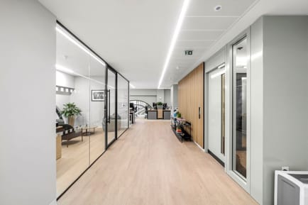 Image 8 of Kitt Offices (Managed 1,626 sqft) - 30 St James's Square, SW1Y 4AL - St. James's