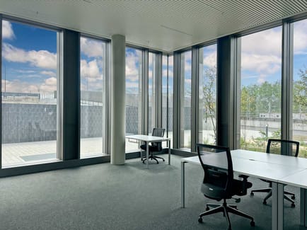 Image 10 of Regus - Rue de Scillas,24