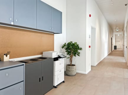Image 4 of Regus - Rue de Scillas,24