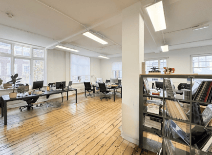 Image 2 of Sub800 Managed (774 - 774 sqft) - 11-13 Market Place, London, UK