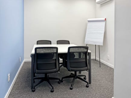 Image 13 of Regus - Av. Olegário Maciel, 531