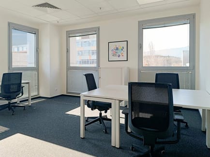 Image 4 of Regus - Nikola Tesla, 3