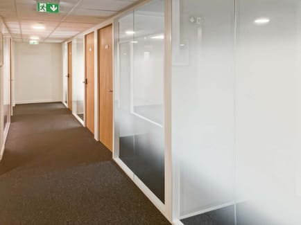 Image 14 of Regus - 137 - 141 rue de Saussure