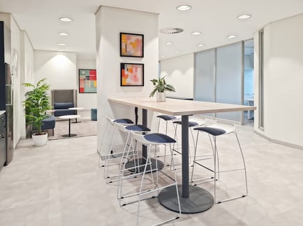 Image 10 of Hq - 60 Riviera Road,Killarney Mall