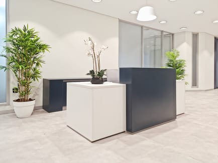 Image 2 of Hq - 60 Riviera Road,Killarney Mall