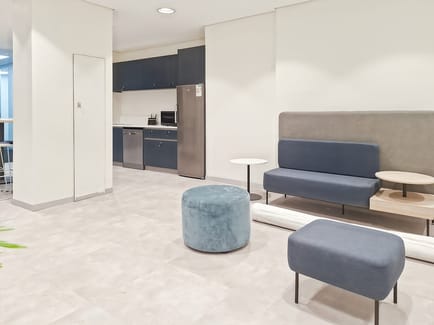 Image 9 of Hq - 60 Riviera Road,Killarney Mall
