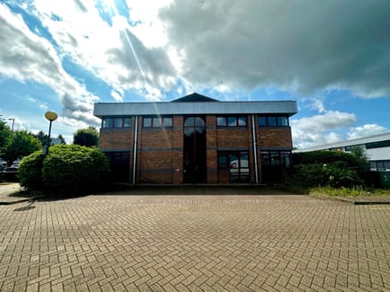 Image 6 of RKS Real Estate - 31 Metro Centre - Dwight Road, WD18 - Watford