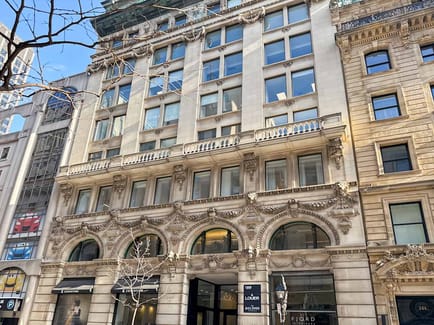 Image 1 of Hq - 240 Saint-Jacques Street