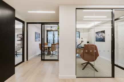 Image 2 of Kitt Offices (Managed 1,786 sqft) - 26 St James's Square, SW1Y 4JH - St James's