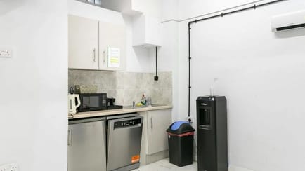 Image 10 of Sub800 Managed (3,027 - 3,027 sqft) - 326-328 Old Street, London, UK