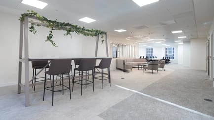 Image 6 of Workthere (Managed 2,186 sqft) - 42 Trinity Square, EC3N 4TH - City of London