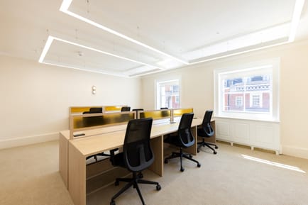 Image 4 of Spacemade (Managed 163 - 361 sqft) - Elmtree - 50 Queen Anne Street, W1G 8HJ - Marylebone