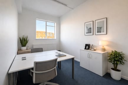 Image 4 of Workzhouse Ltd - Workz House - 15 Falcon Road, SW11 2PJ - Battersea