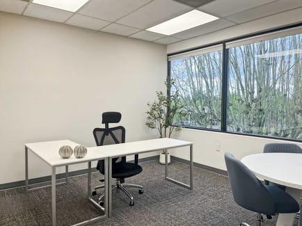 Image 4 of Regus - 2600 SE 98th Ave