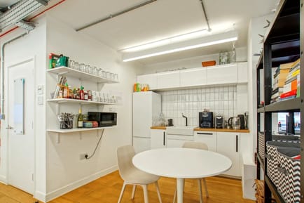 Image 4 of Workthere (Managed 2,109 sqft) - 100 Clifton Street, EC2A 4TP - Shoreditch High Street