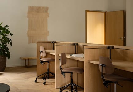 Image 4 of Signature - Unter den Linden 40