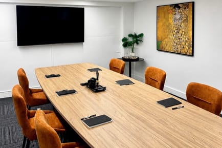 Image 6 of One Avenue Group Limited  (Managed 1,784 sqft) - Saxon House - 50 Southwark Street, SE1 1UN - Borough