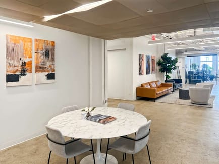 Image 4 of Regus - 150 Bay Street