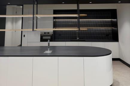 Image 7 of The Sandbox Workspace - 1 Whittington Avenue, EC3V 1LP - Monument