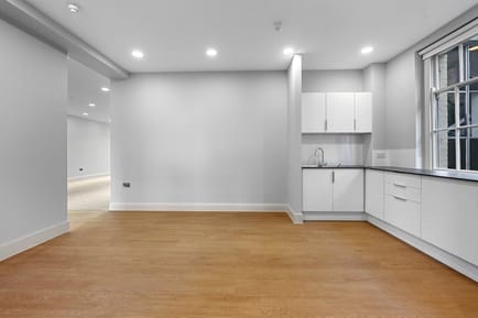 Image 6 of Workplace Plus (Managed 1,259 - 1,297 sqft) - 16 Hanover Square, W1S 1HT - Oxford Circus