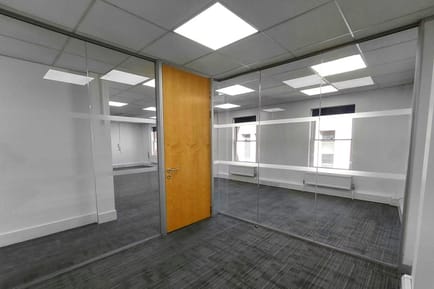 Image 2 of Capsule - 14-16 Cross Street, RG1 1SN - Reading